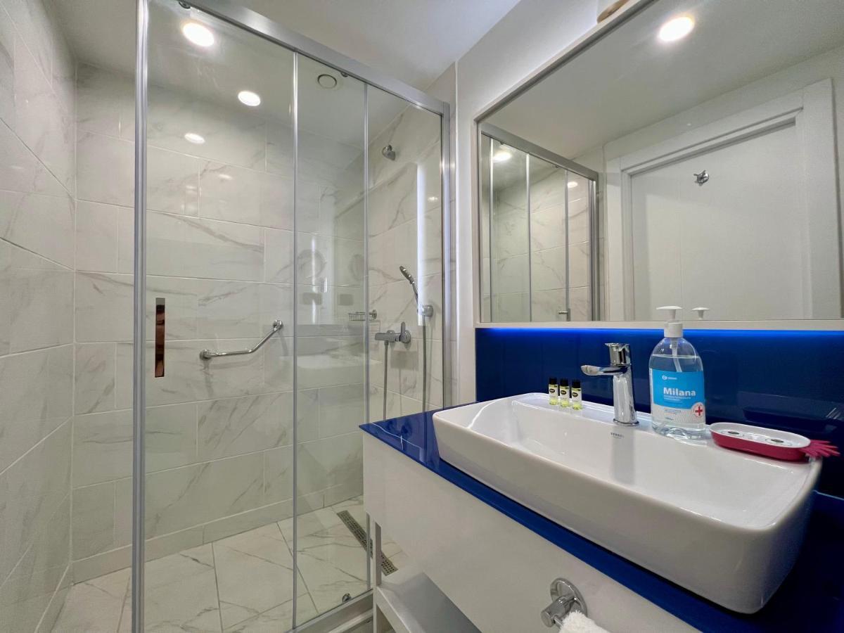 Apartments In Orbi Group Batumi Esterno foto