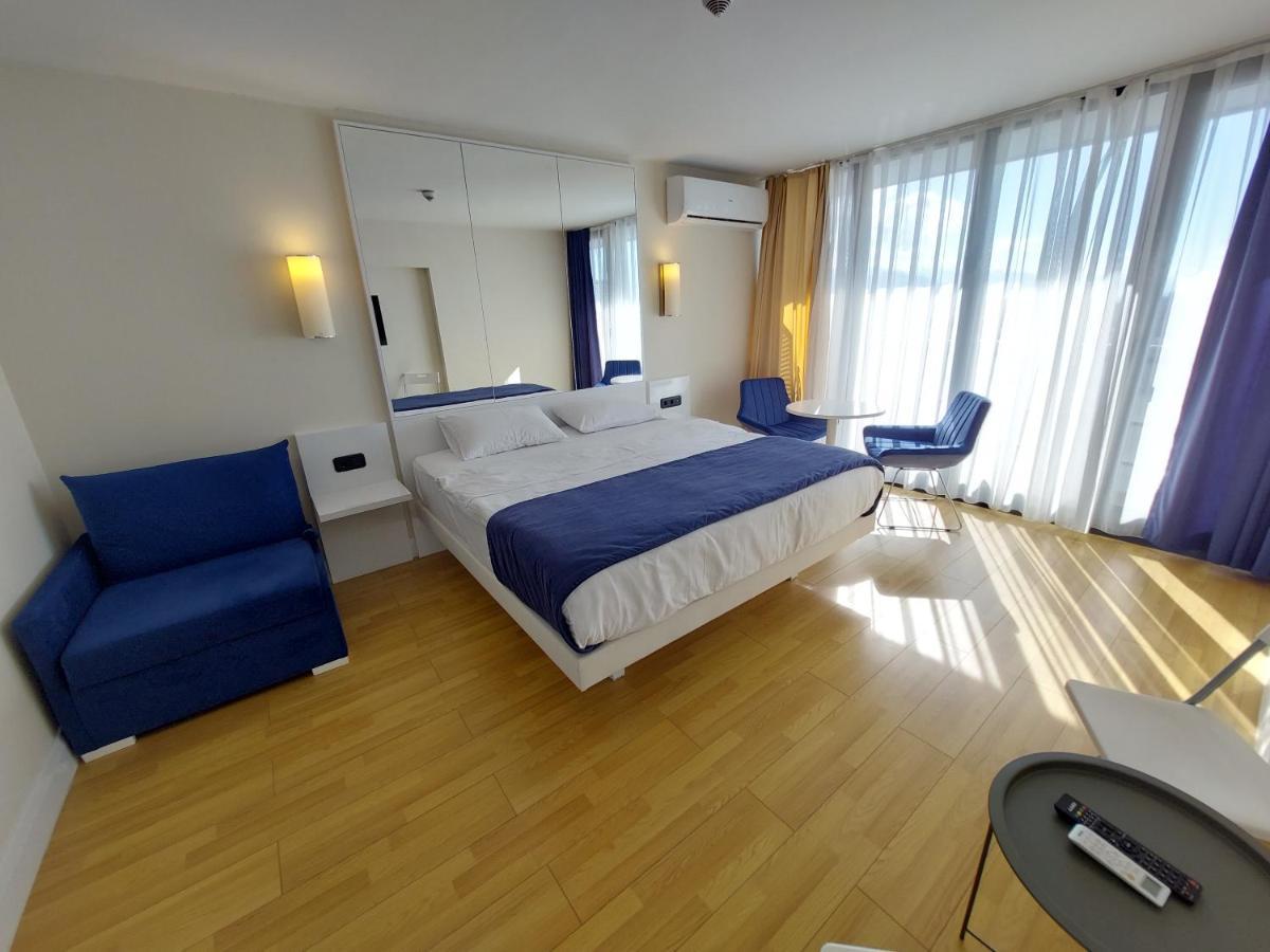 Apartments In Orbi Group Batumi Esterno foto