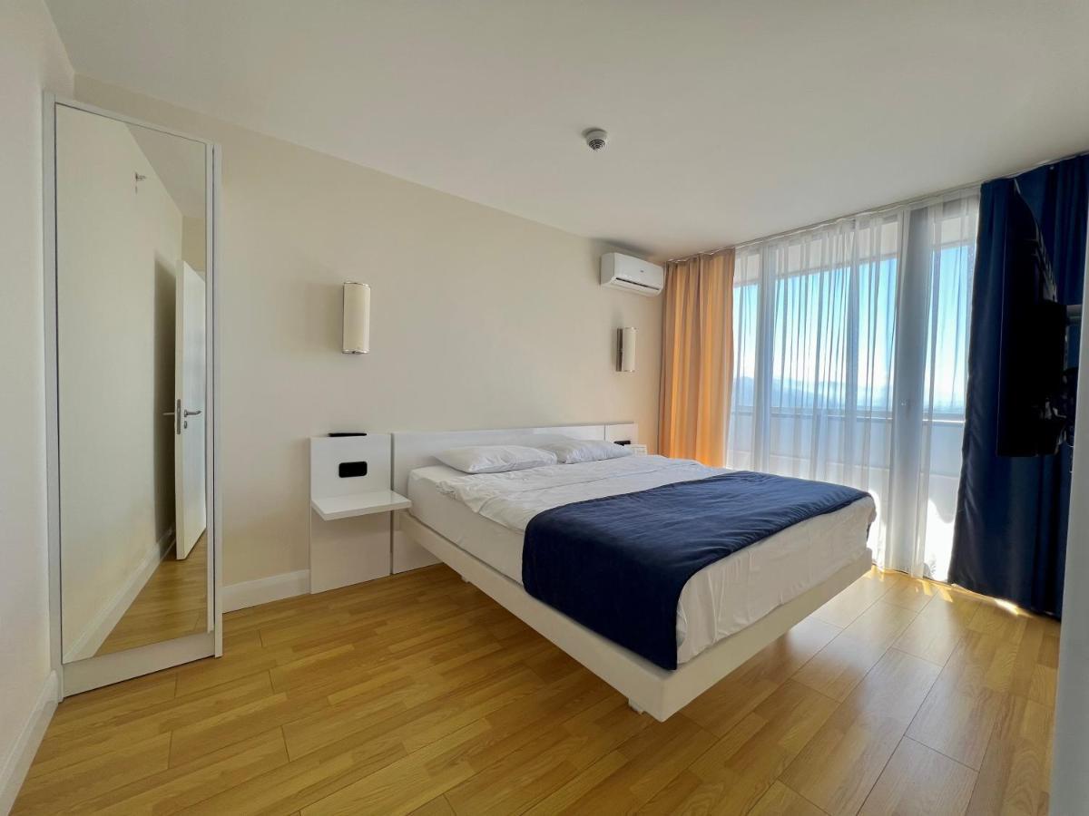 Apartments In Orbi Group Batumi Esterno foto