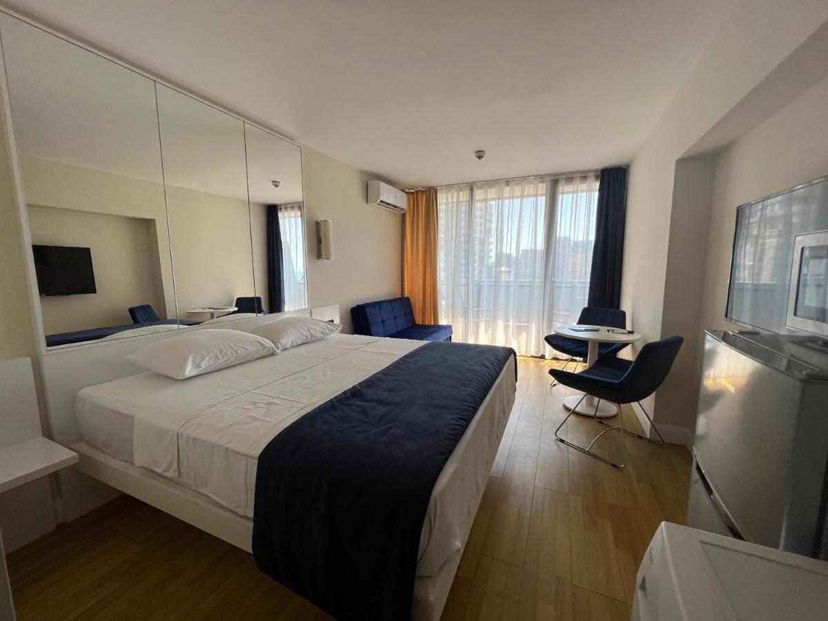 Apartments In Orbi Group Batumi Esterno foto