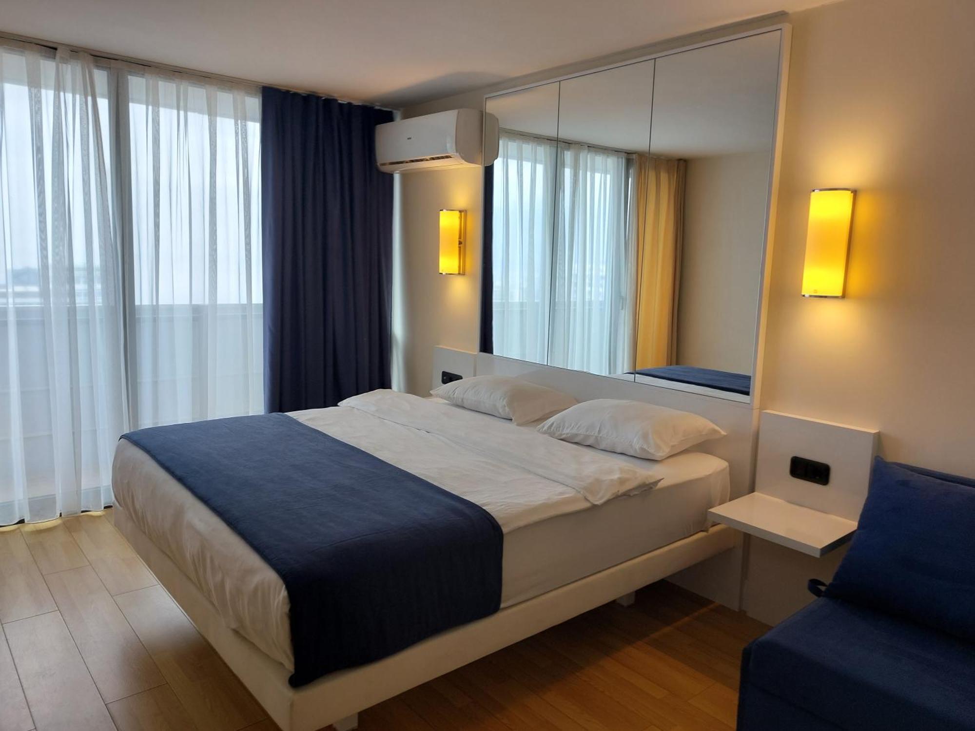 Apartments In Orbi Group Batumi Esterno foto